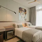Sesaya Poshtel & Bistro