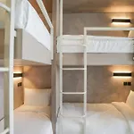 Sesaya Poshtel & Bistro