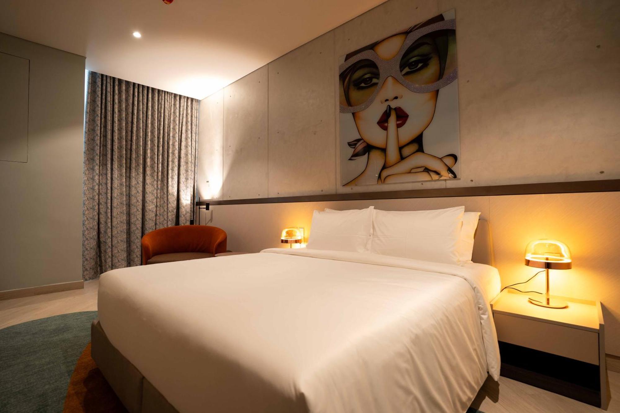 Hostel Sesaya Poshtel & Bistro - Colombo's Newest And Finest Poshtel Dorms And Colombo