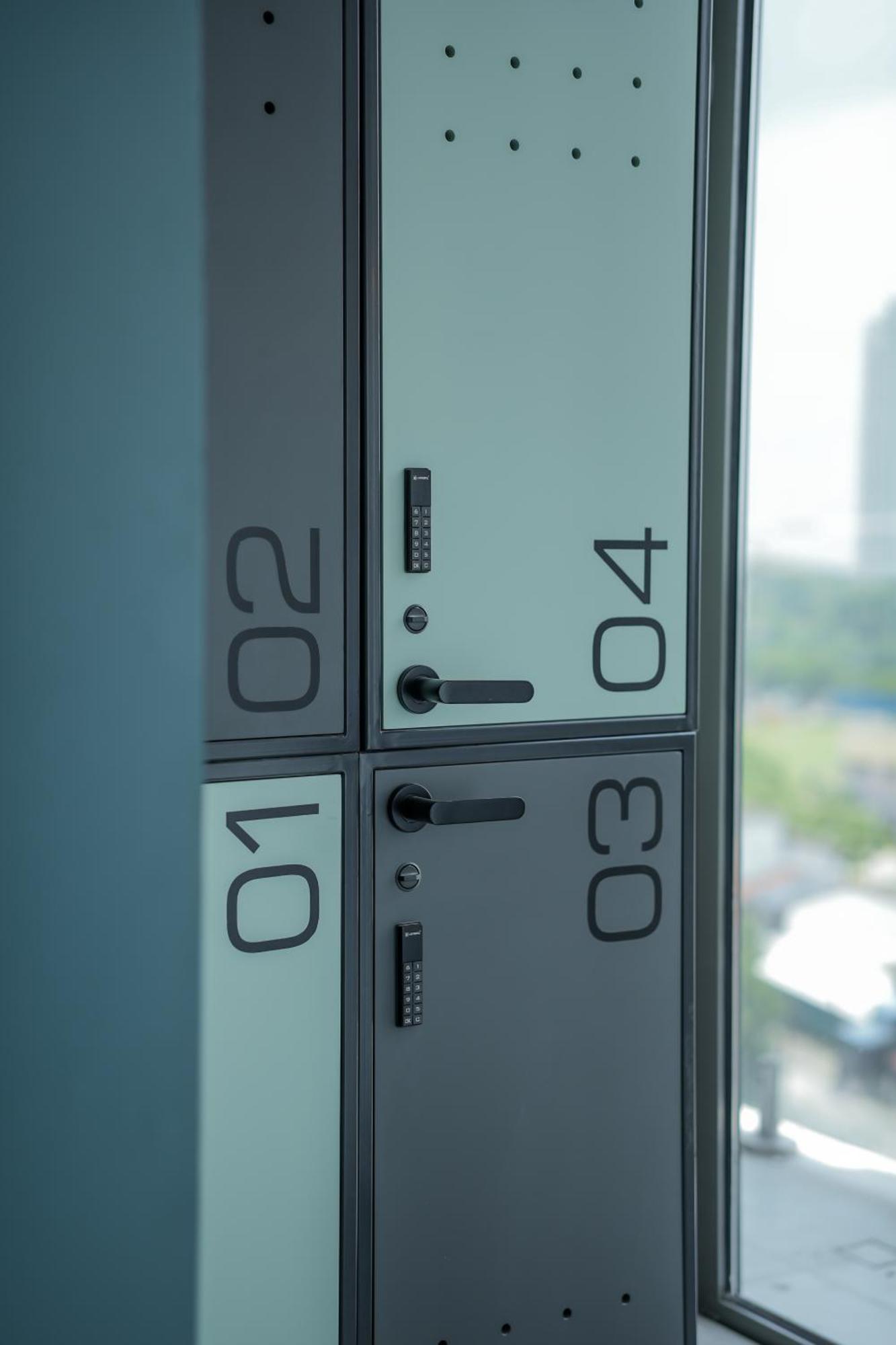 Hostel Sesaya Poshtel & Bistro - Colombo's Newest And Finest Poshtel Dorms And